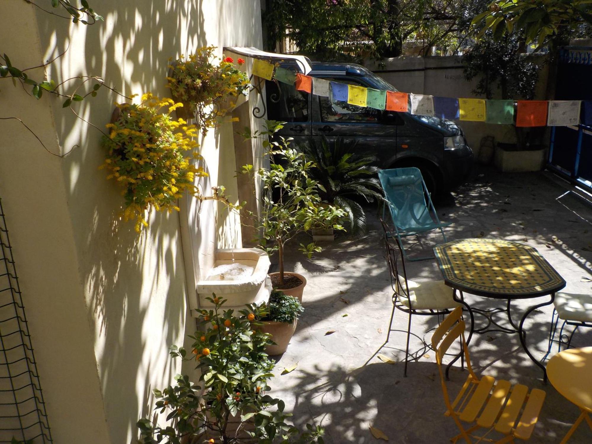 Bed and Breakfast Tombe La Nefle Aviñón Exterior foto